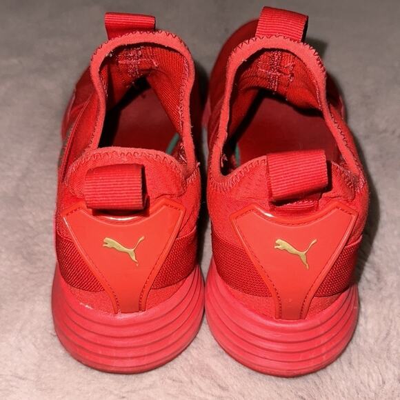Puma Women's Radiate Training Shoe Red Gold Size 6.5 - Picture 2 of 8